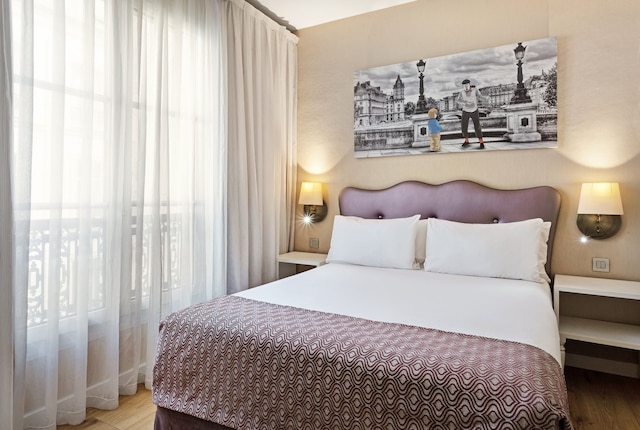 ホテル エグゼ パリ サントル