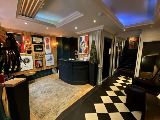 ホテル エトワール トロカデロ