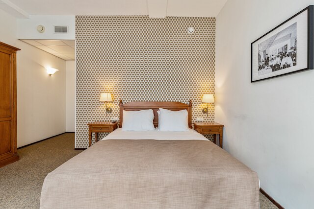 ディッカー & タイス ホテル