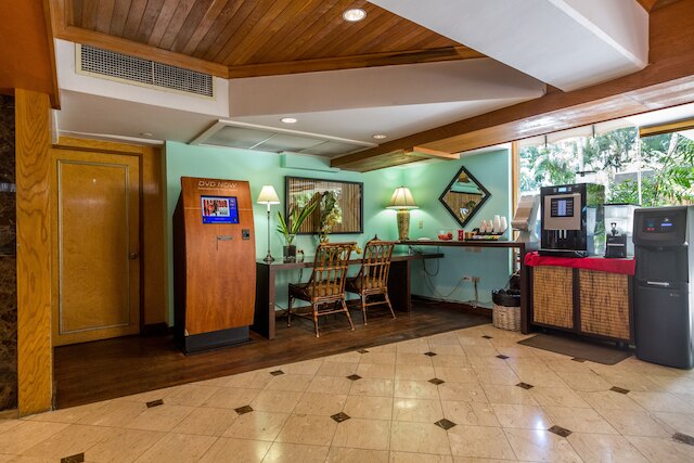 キャッスル バンブー ワイキキ ホテル