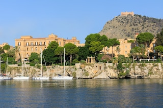 ロッコ フォルテ ヴィラ イジエア