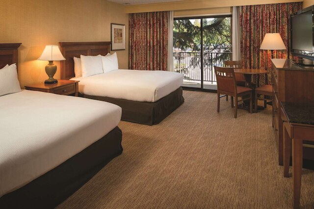 ダブルツリー バイ ヒルトン シアトル エアポート