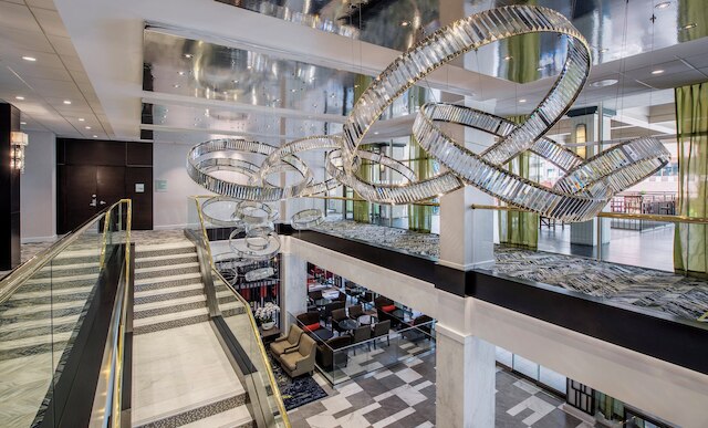 ホリデイ イン & スイーツ バンクーバー ダウンタウン by IHG