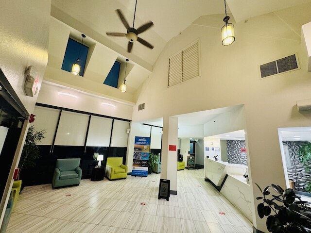 ベスト ウエスタン アク ティキ イン