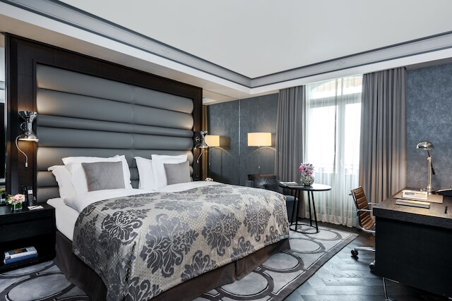 ロイヤル サヴォイ ホテル & スパ