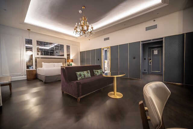 ソフィア バルカン  宮殿ホテル