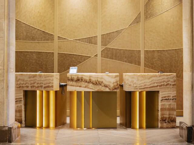 ソフィア バルカン  宮殿ホテル