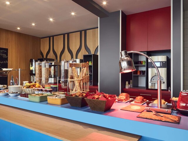 イビス スタイルズ トゥーロン ラ セーヌ シュル メール