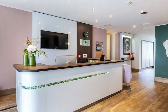 アハト ホテル ドレスデン エルブファー