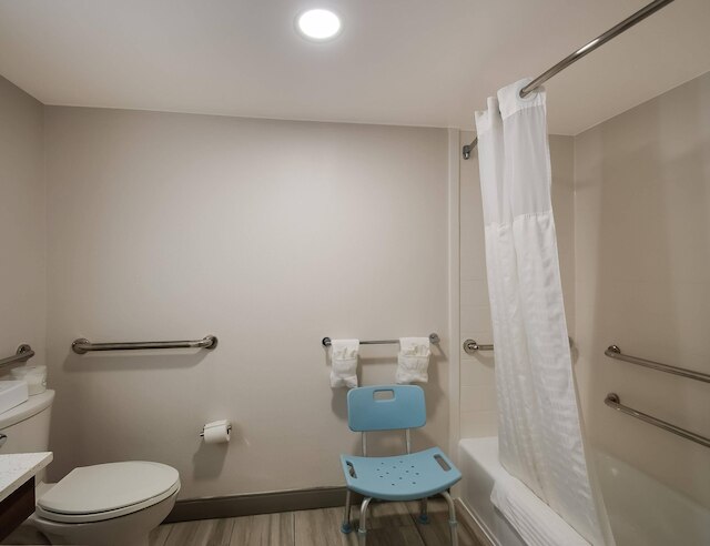 コンフォート・イン・フォールズ・チャーチ - タイソンズ・コーナー