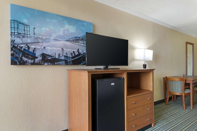 ベストウェスタン インターナショナル スピードウェイ ホテル