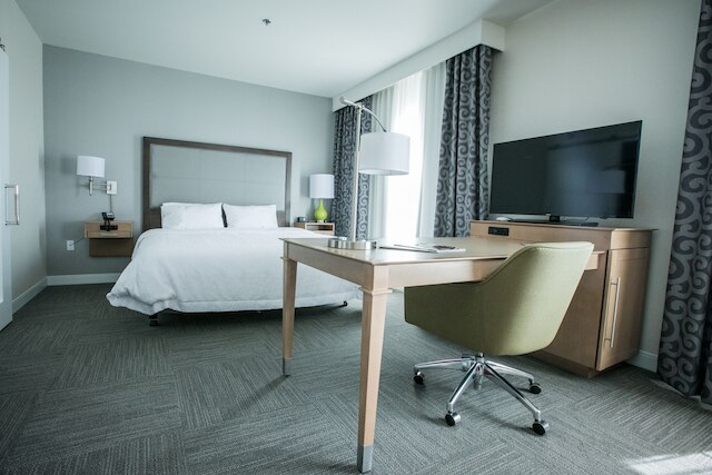 ハンプトン イン & スイーツ テンペ / フェニックス エアポート アリゾナ