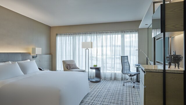 ニュー ワールド ミレニアム ホンコン ホテル (千禧新世界香港酒店)