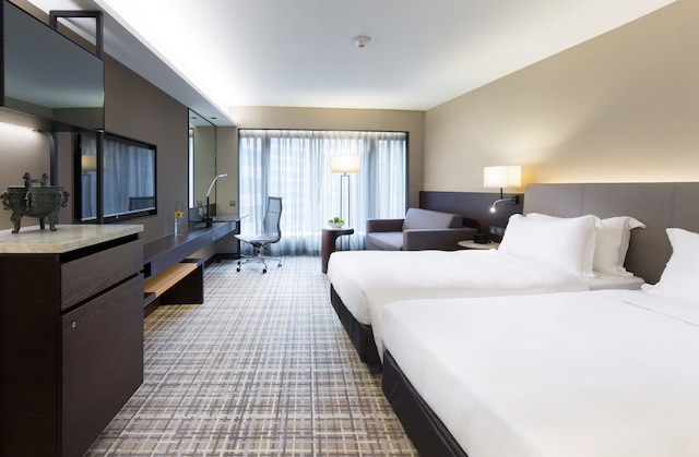 ニュー ワールド ミレニアム ホンコン ホテル (千禧新世界香港酒店)