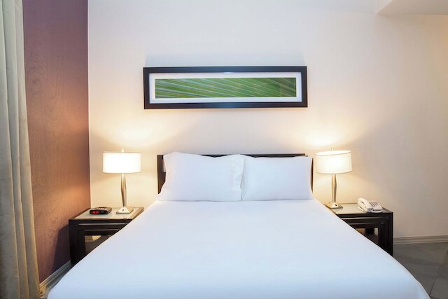 サンドマン スイーツ バンクーバー オン デイヴィー