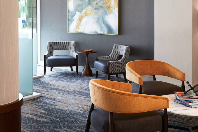 コートヤード・バイ・マリオット・ロサンゼルス ラックス / センチュリー ブールバード