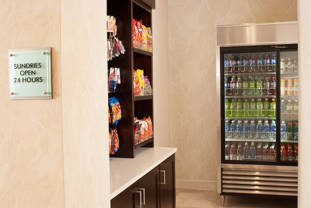 デルタ・ホテルズ・オーランド・レイク・ブエナ・ビスタ