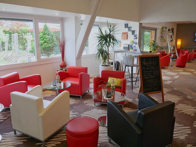 ホテル アイビス ヌムール