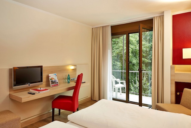 H プラス ホテル バート ゾーデン