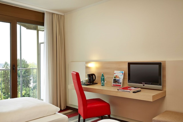 H プラス ホテル バート ゾーデン