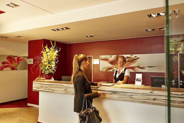 H プラス ホテル バート ゾーデン