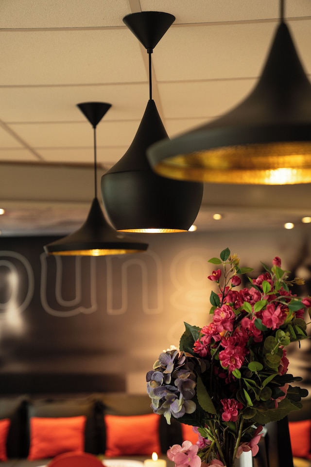 イビス サン ドニ スタッド ウエスト