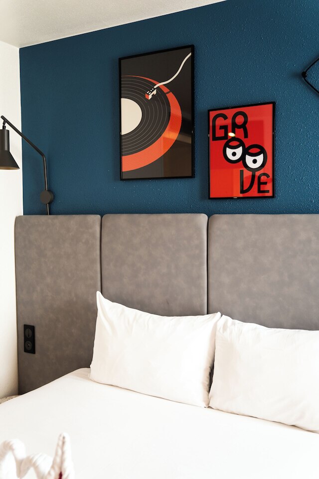 イビス サン ドニ スタッド ウエスト