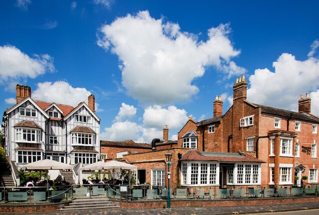 ジ アーデン ホテル