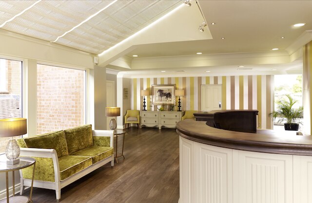 ジ アーデン ホテル