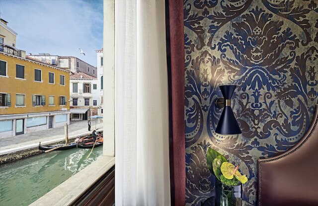 ホテル アメリカン ディネセン