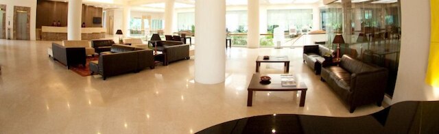 パークシティ エバリー ホテル ミリ