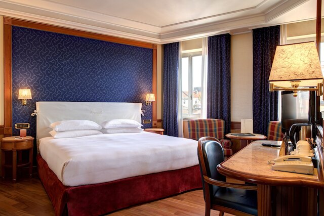 ホテル キャピトル