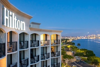 ヒルトン サンディエゴ エアポート / ハーバー アイランド