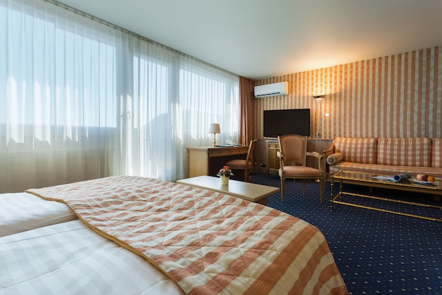 ホテル コンチネンタル