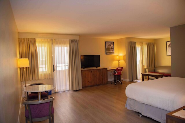 ラマダ プラザ バイ ウィンダム ガーデン グローブ / アナハイム サウス