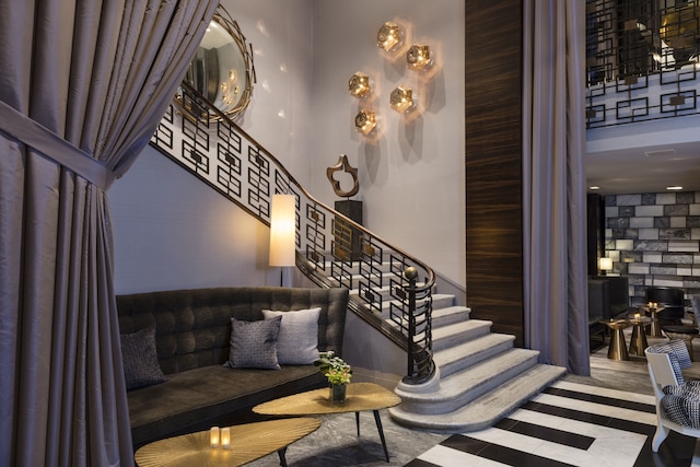 エンパイア ホテル