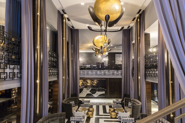 エンパイア ホテル