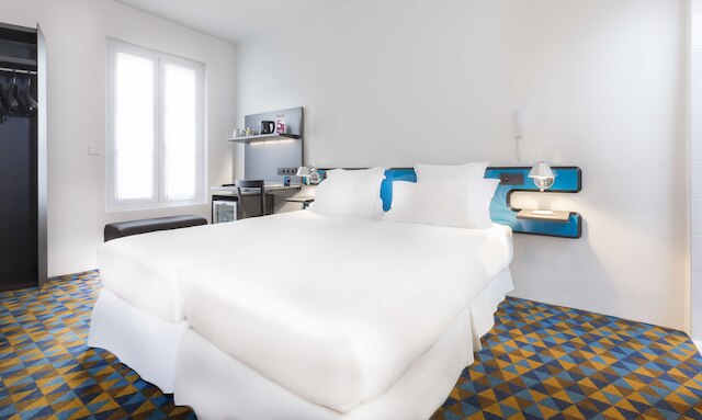 リバテル モンマルトル オペラ