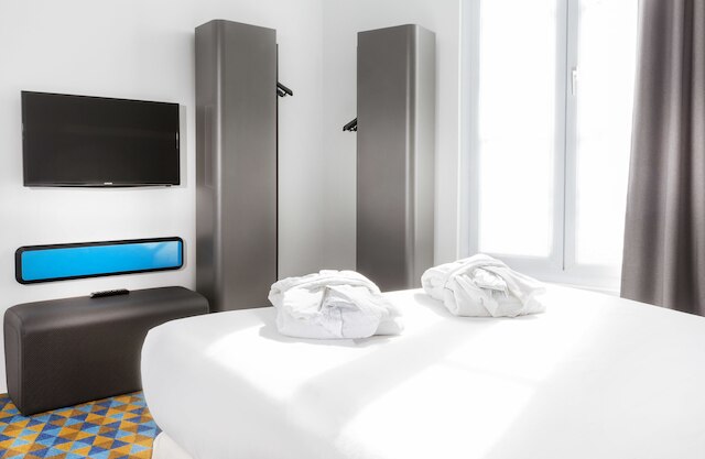 リバテル モンマルトル オペラ