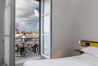 リバテル モンマルトル オペラ