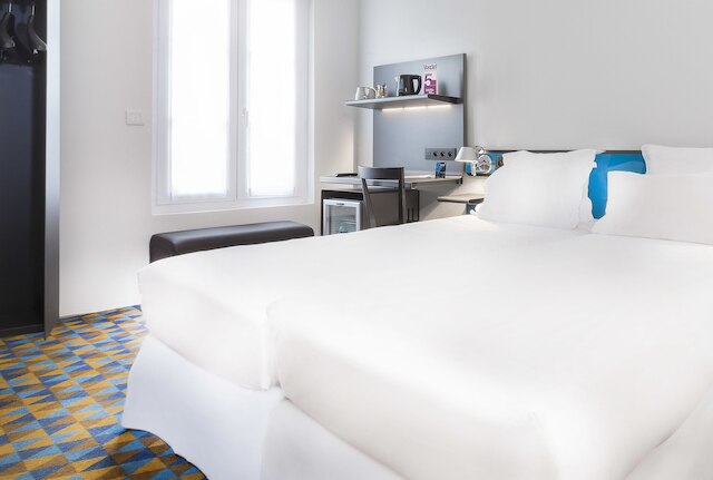 リバテル モンマルトル オペラ