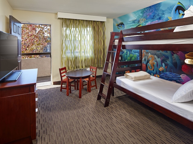 ミッション・ビュー・イン＆スイーツ・サン・ディエゴ・シーウールド - ズー