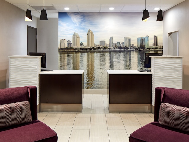 ミッション・ビュー・イン＆スイーツ・サン・ディエゴ・シーウールド - ズー