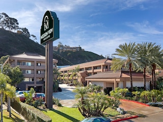 ミッション・ビュー・イン&スイーツ・サン・ディエゴ・シーウールド - ズー