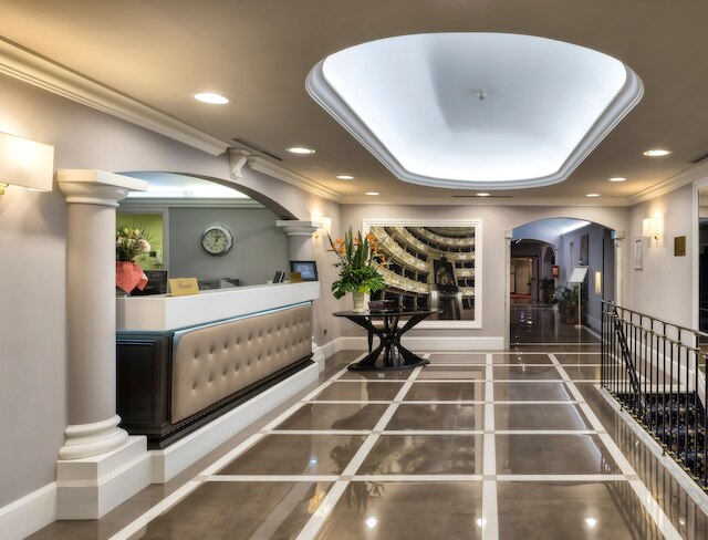 シーナ マリア ルイジア