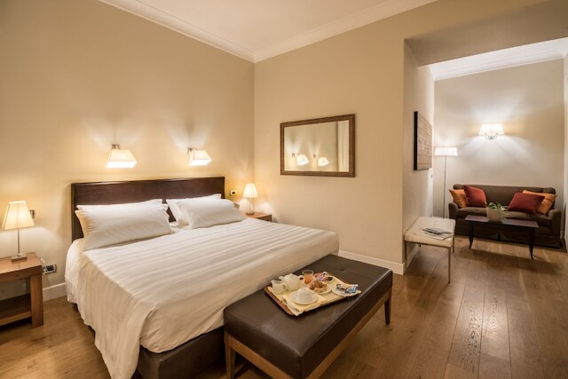 シーナ マリア ルイジア