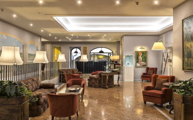 シーナ マリア ルイジア