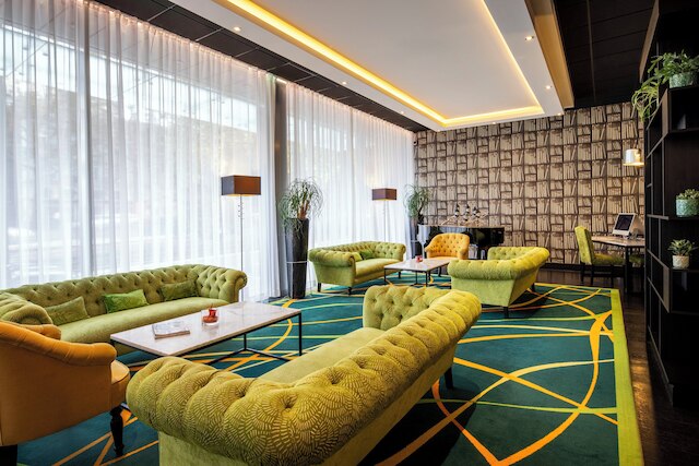 トーン ホテル ブリストル ステファニー