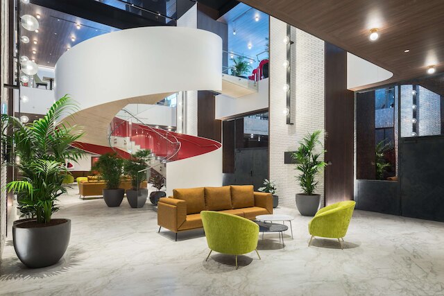 キャノピ バイ ヒルトン マドリード カステリャーナ