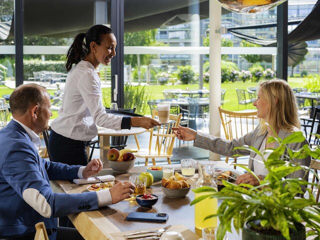 ノボテル ローザンヌ ビュッスィニー